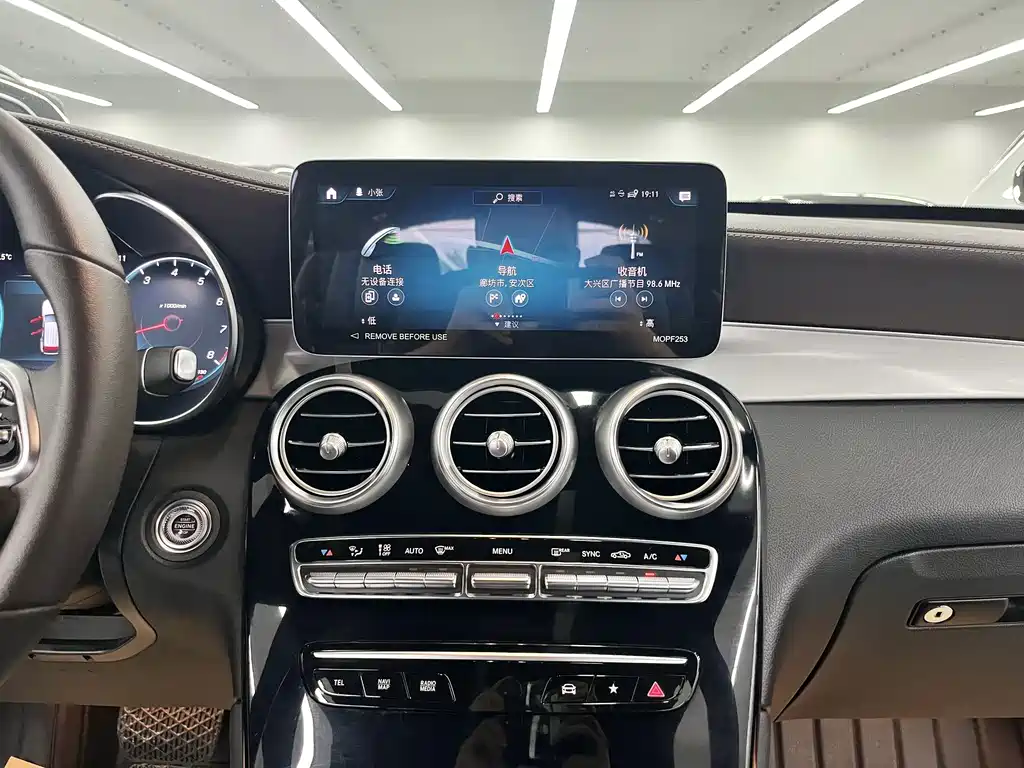 Mercedes-Benz GLC 2022 — фото 11