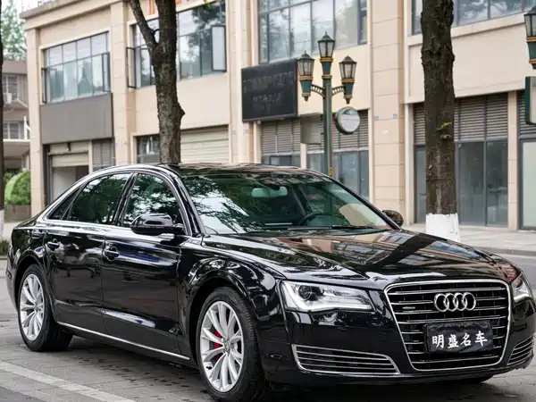 Audi A8 2012