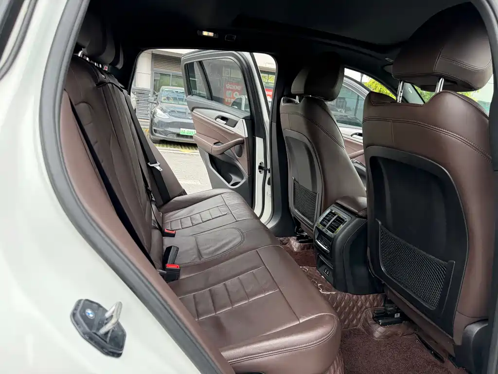 BMW X4 2020 — фото 12