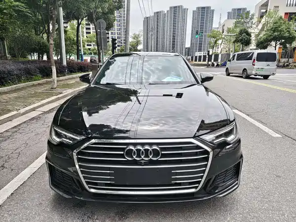 Audi A6L 2022