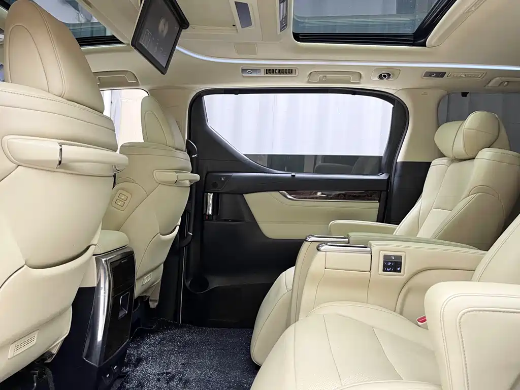 Toyota Alphard 2019