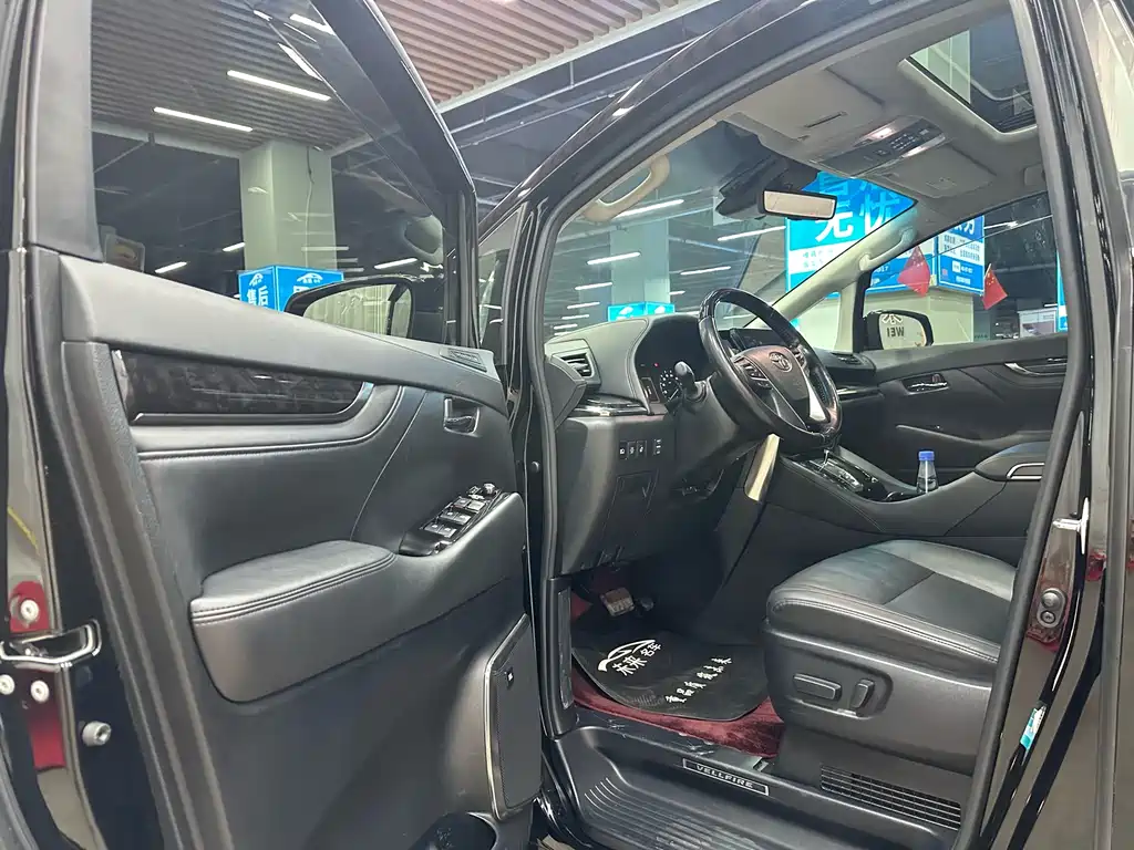 Toyota Vellfire 2021 — фото 4