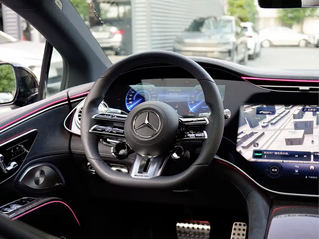 Mercedes-Benz EQS AMG 2025 — фото 17