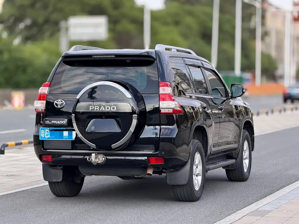 Toyota Prado 2015 — фото 4