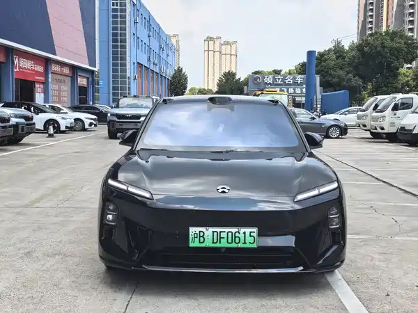 NIO ET5T 2025