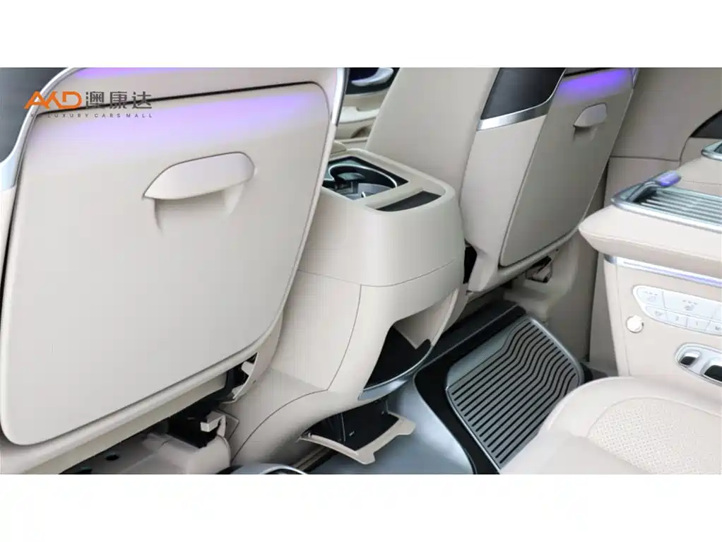 Mercedes-Benz V-Class 2025 — фото 10
