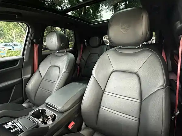 Porsche Cayenne 2020