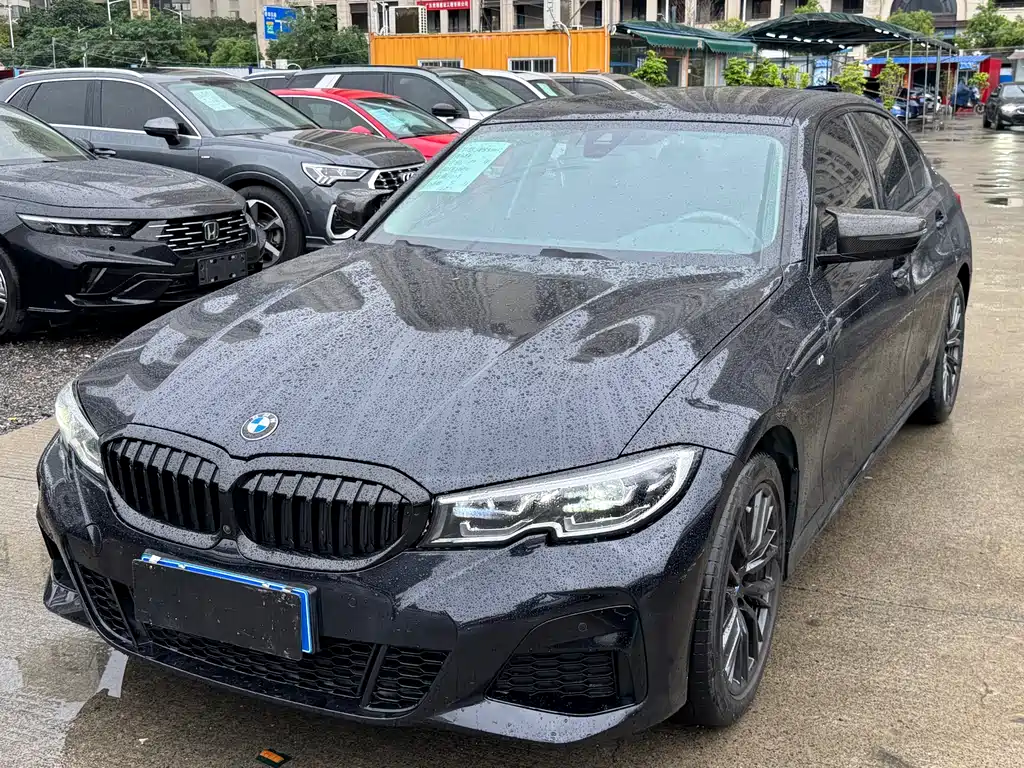 BMW 3 Series 2020 — фото 1
