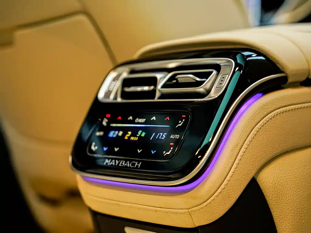 Mercedes-Benz S-Class 2024 — фото 12