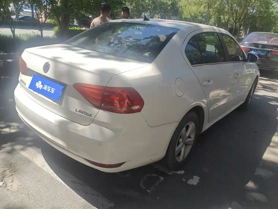 Volkswagen Lavida 2015
