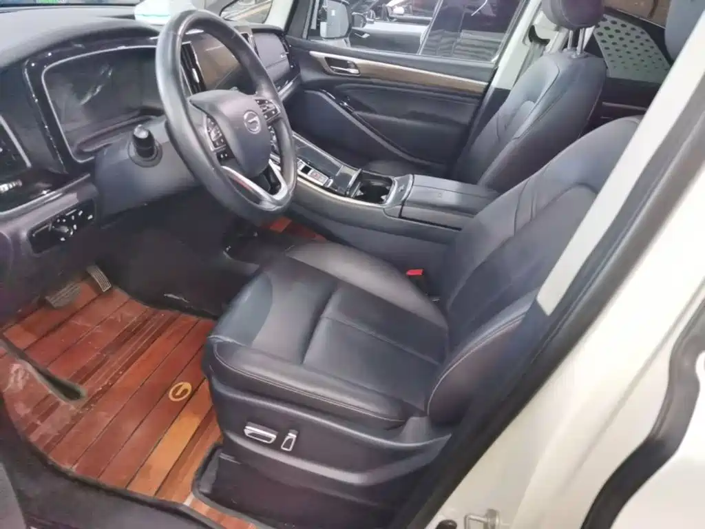 GAC Trumpchi M8 2022 — фото 15