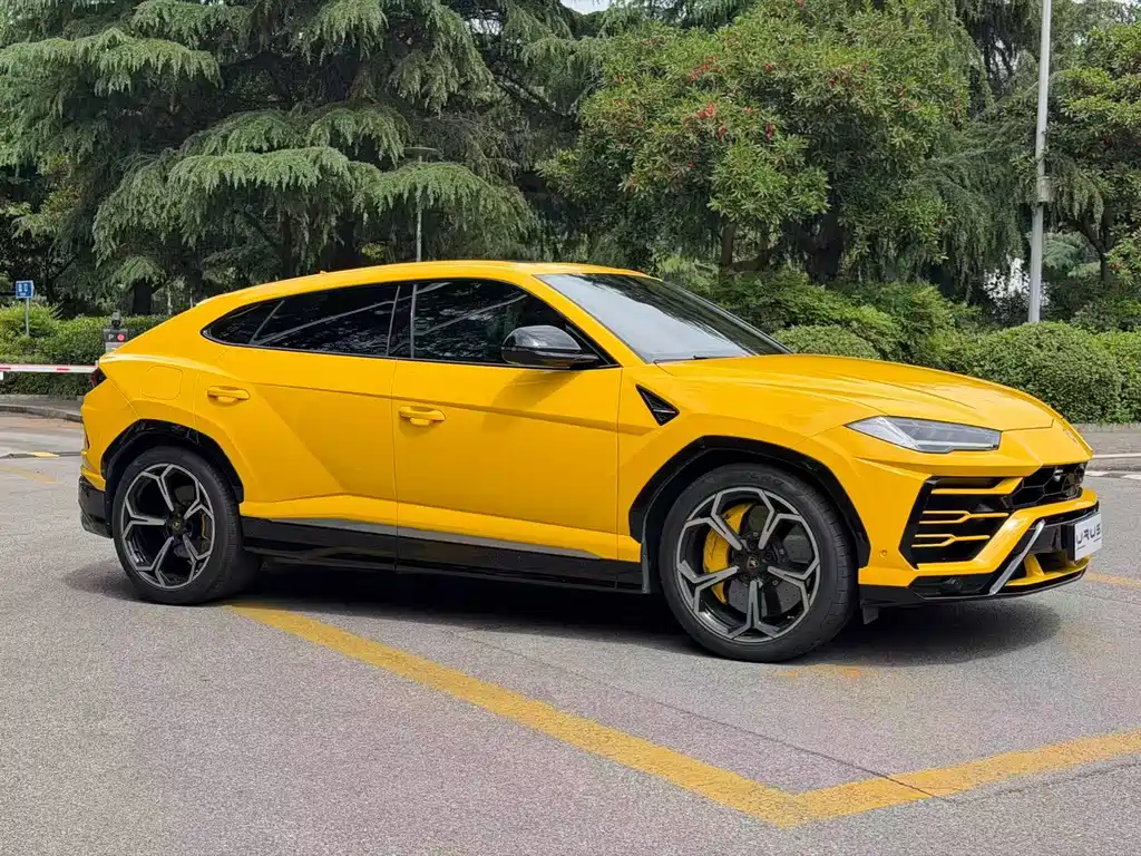 Lamborghini Urus 2020 — фото 4