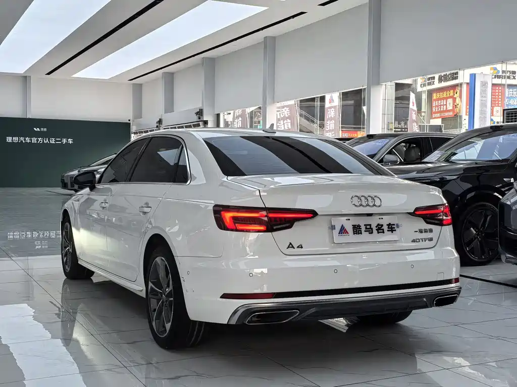 Audi A4L 2019 — фото 13