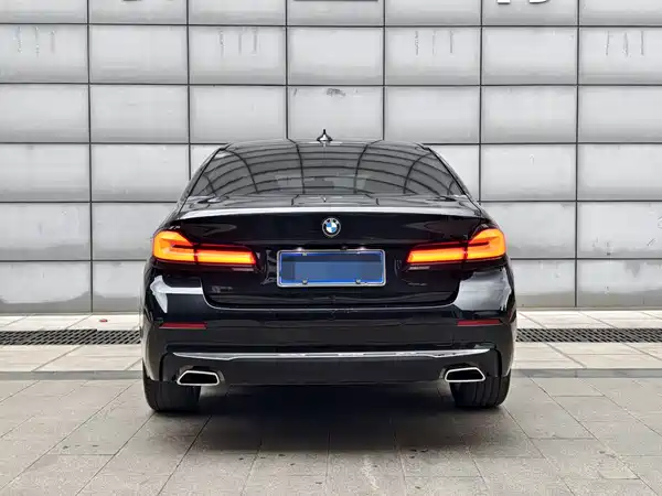 BMW 5 Series 2022