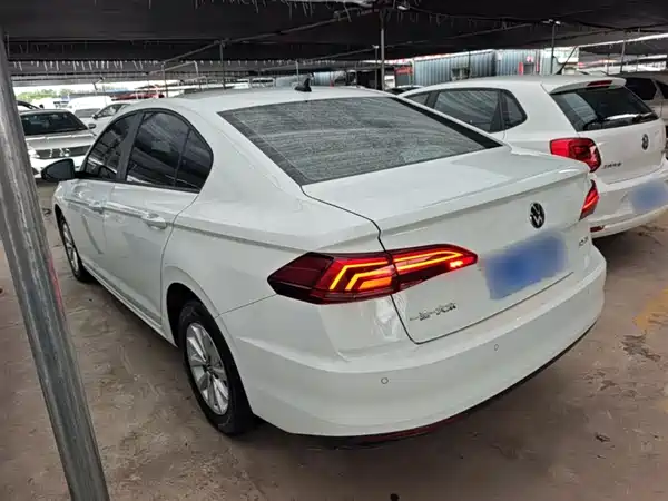 Volkswagen Bora 2021