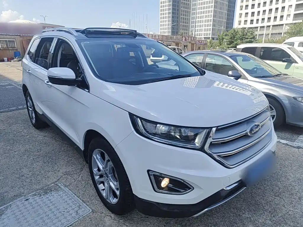 Ford Edge 2018 — фото 22
