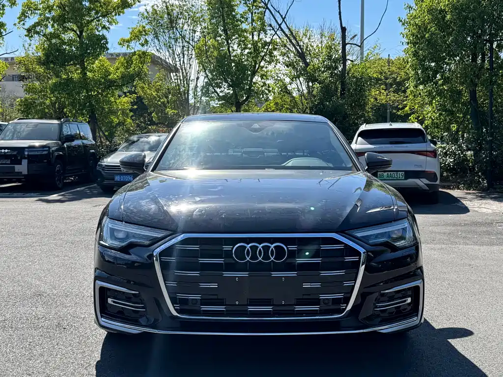 Audi A6L 2022