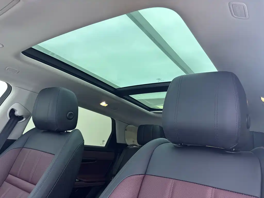 Land Rover Evoque 2023 — фото 16