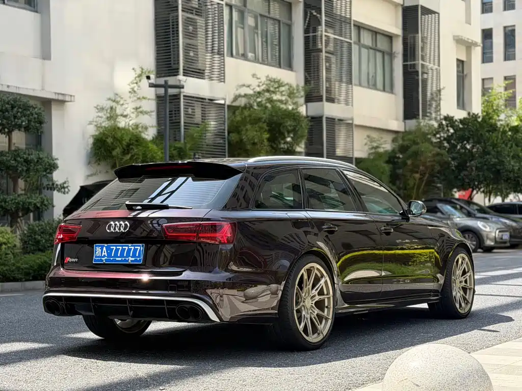 Audi RS 6 2018 — фото 2