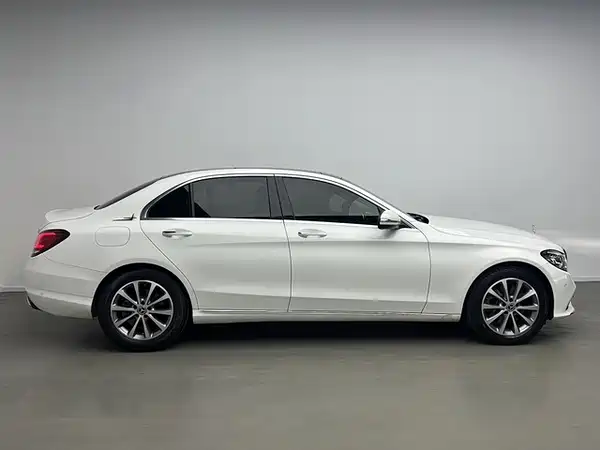 Mercedes-Benz C-Class 2020