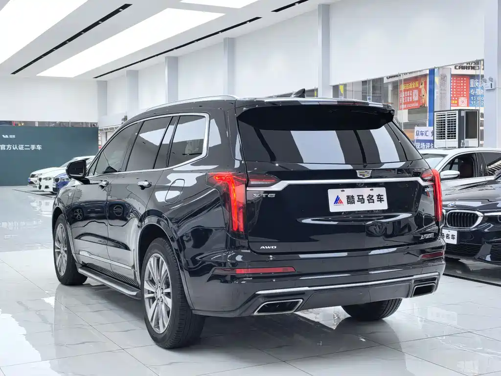 Cadillac XT6 2020 — фото 16