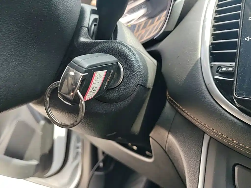 Chevrolet Trax 2018 — фото 9