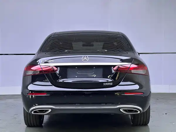 Mercedes-Benz E-Class 2023