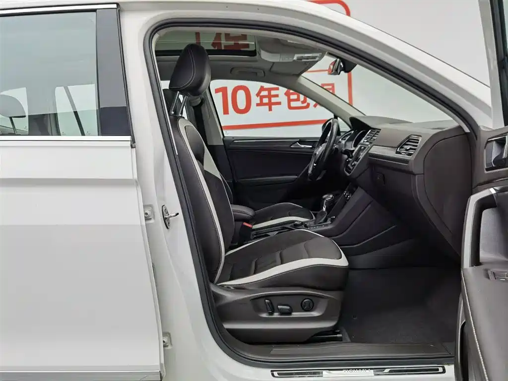 Volkswagen Tiguan L 2017 — фото 23