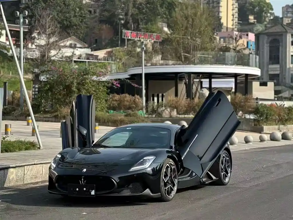 Maserati MC20 2022 — фото 1