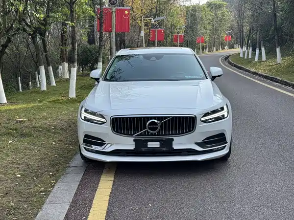 Volvo S90 2019