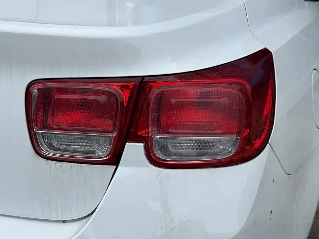 Chevrolet Malibu 2014 — фото 15