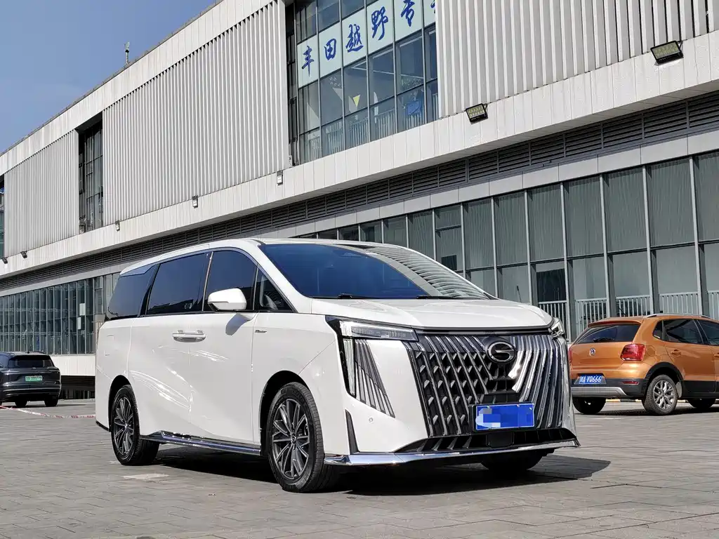 GAC Motor Trumpchi M8 2023 — фото 3