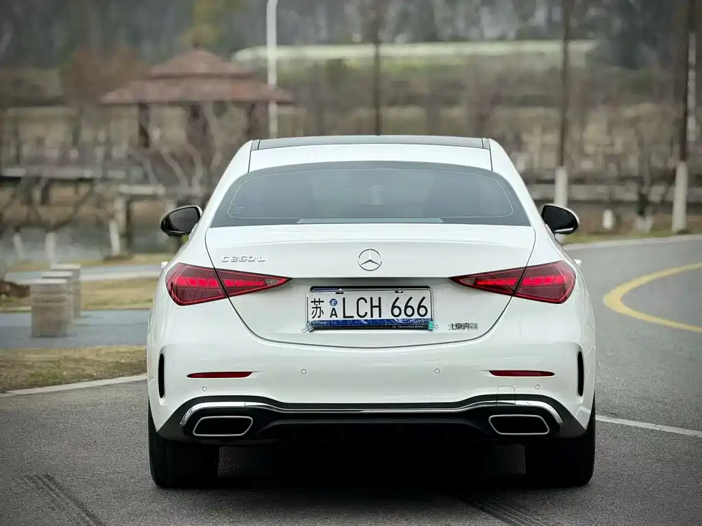 Mercedes-Benz C-Class 2024 — фото 5
