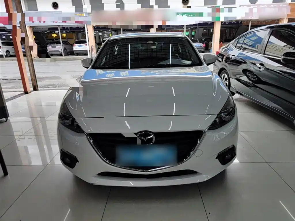 Mazda 3 Axela 2016 — фото 3