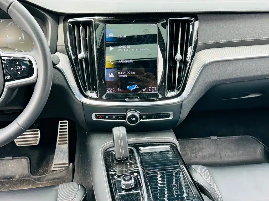 Volvo XC60 PHEV 2021 — фото 15