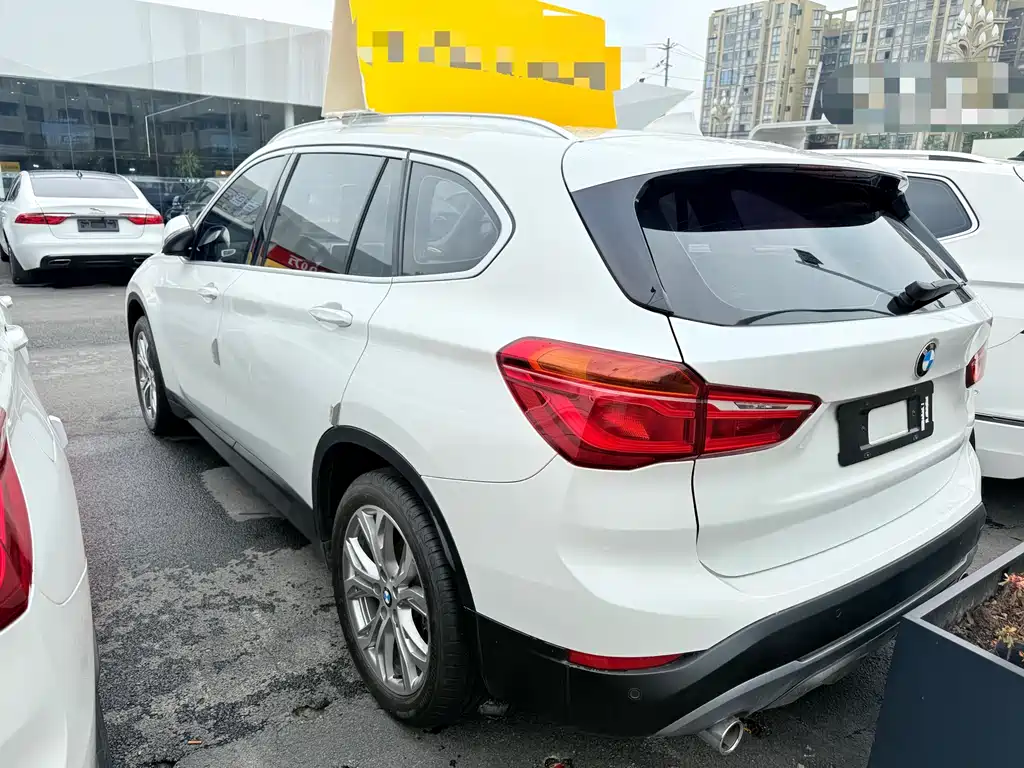 BMW X1 2019 — фото 9