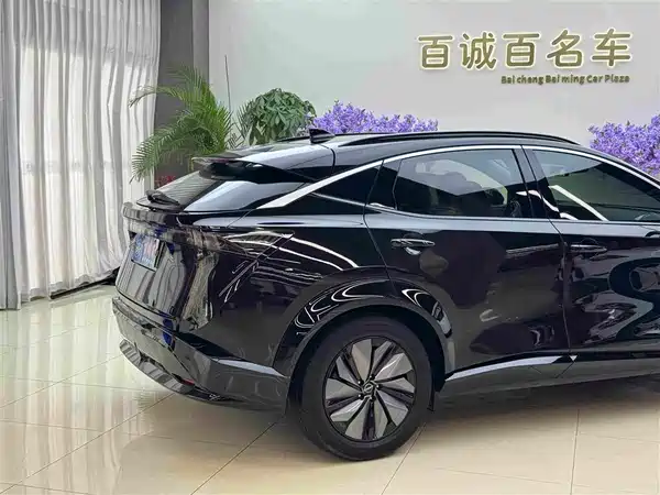 Nissan ARIYA 2023