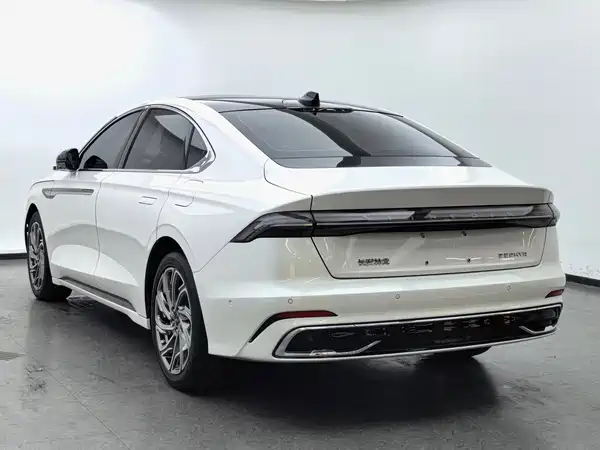 Lincoln Z 2023