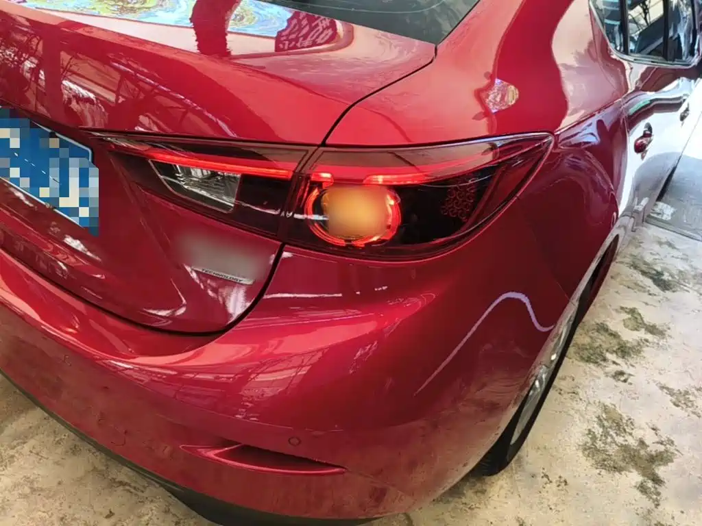 Mazda 3 Axela 2017 — фото 8
