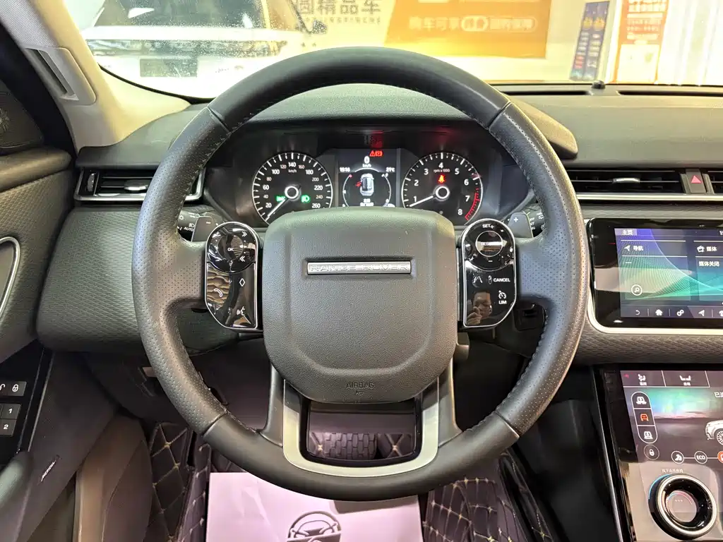 Land Rover Velar 2018 — фото 17