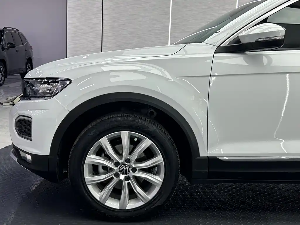 Volkswagen T-Roc 2022 — фото 8