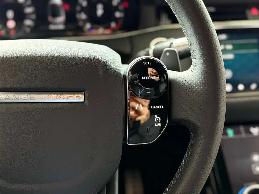 Land Rover Range Rover Evoque 2019 — фото 16