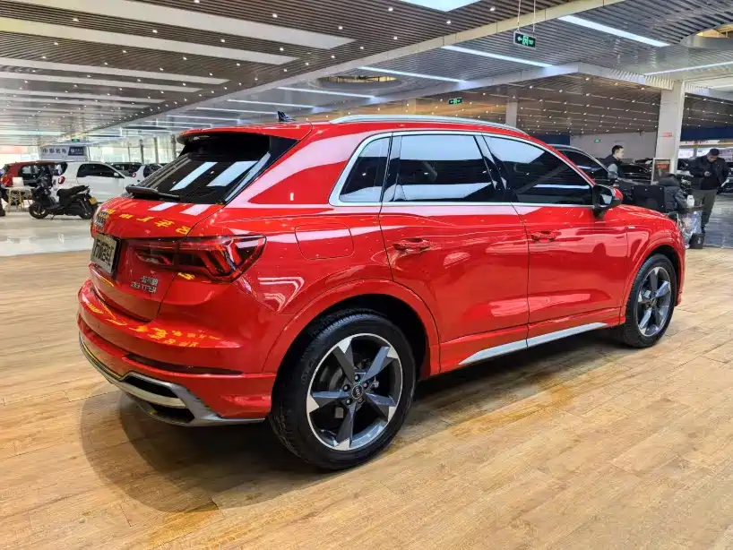 Audi Q3 2023 — фото 21