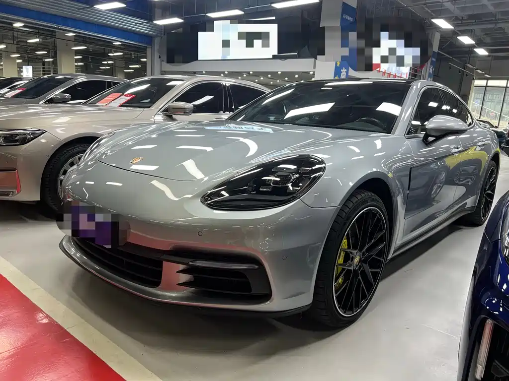 Porsche Panamera 2020 — фото 1