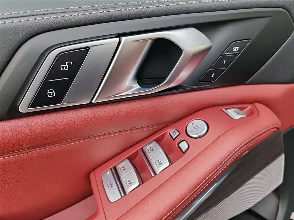 BMW X5 — фото 15