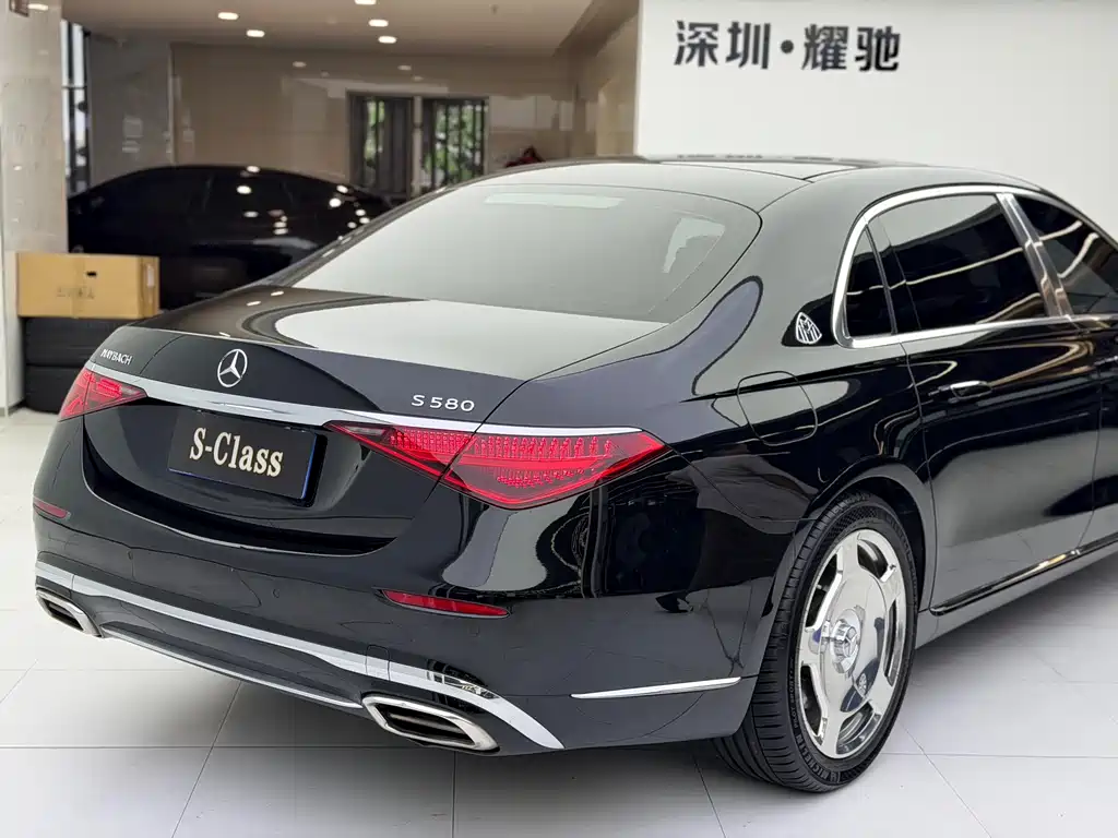 Mercedes-Benz Maybach S-Class 2023 — фото 11