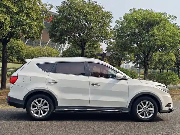 Dongfeng Scenery 580 2017