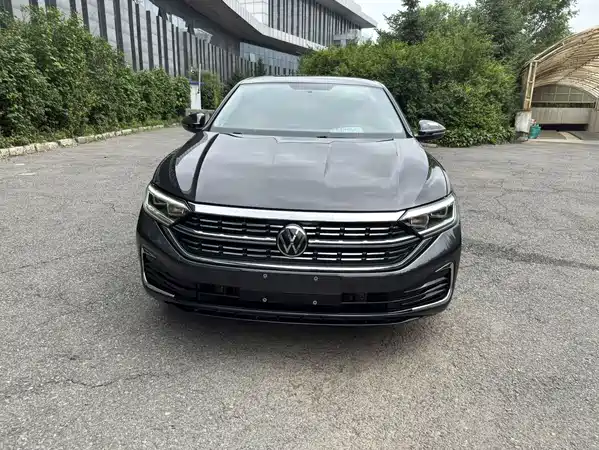 Volkswagen Sagitar 2023
