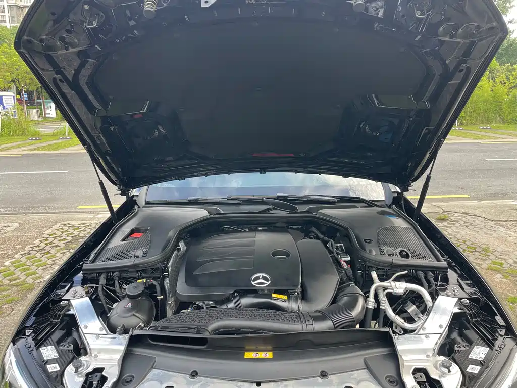 Mercedes-Benz E-Class 2023 — фото 25