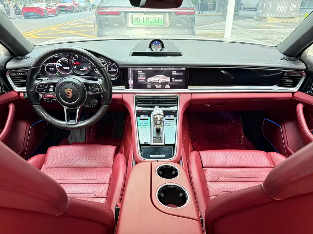 Porsche Panamera 2019 — фото 13